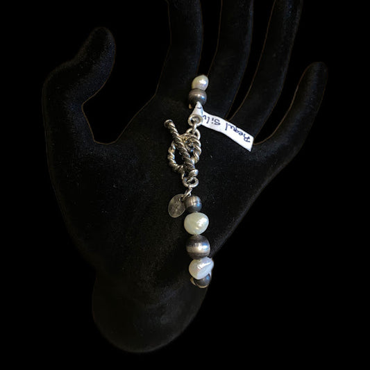 Baroque and Navajo Pearls Sterling Silver Bracelet - Regul Silver