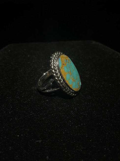Artisan Southwestern Turquoise | Large Oval Ring - Regul Silver