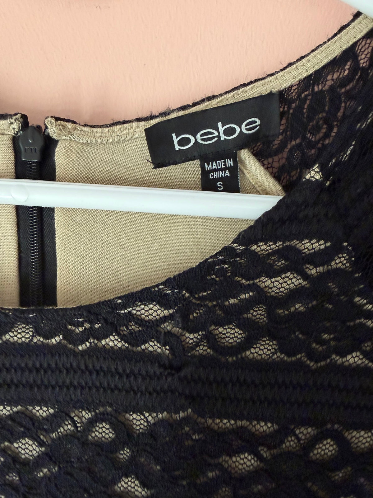 bebe tag, size S