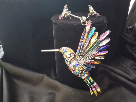 Handcrafted Swarovski Hummingbird Crystal Necklace And Earring Set - Regul Silver