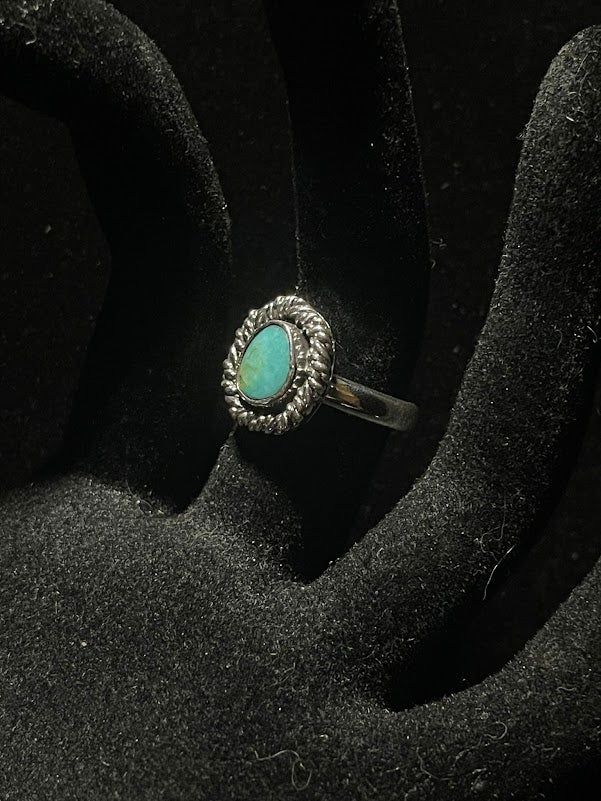 Stunning Women's Petite Turquoise Ring in Sterling Silver - Regul Silver
