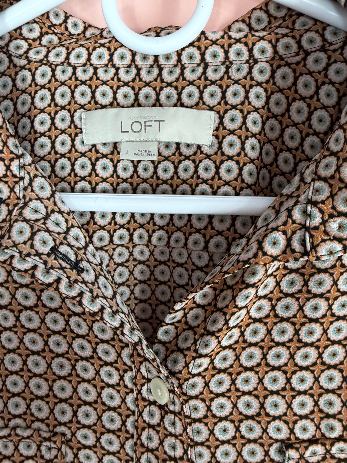 LOFT brown geometric medallion print shirt, collar and tag detail