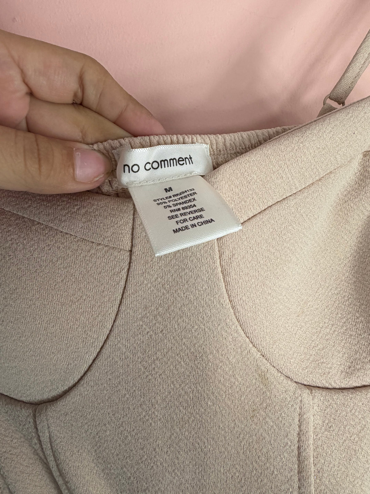 No Comment brand label close-up, size M