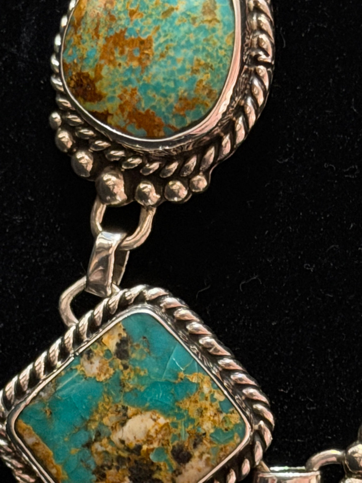 Turquoise Lariat Necklace 110g - turquoise stone close-up - Regul Silver