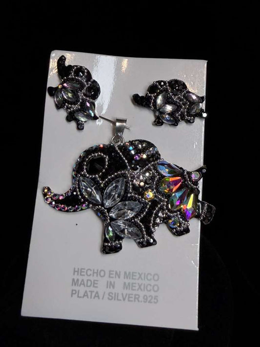 Elephant Swarovski Crystal Set With Earrings - Regul Silver