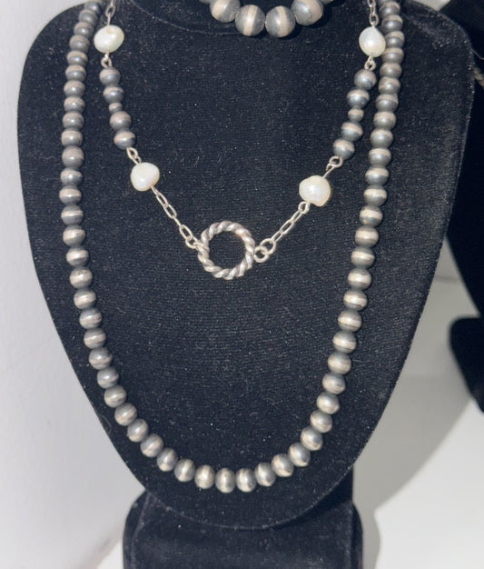 Long graduated Navajo pearl necklace in oxidized sterling silver — Regul Silver